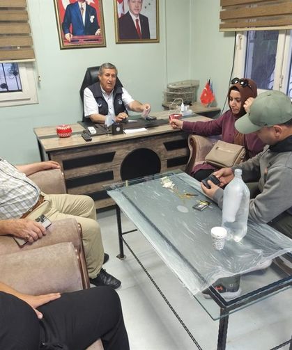 İçinde Para ve Ziynet Eşyası Vardı! Kayıp Çanta Sahibine Teslim Edildi