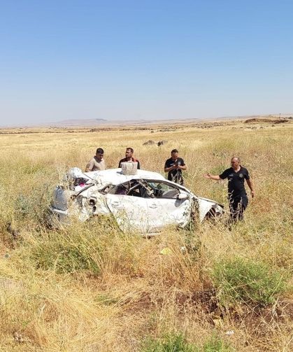 Otomobil Şarampole Devrildi: Aynı Aileden 5 Yaralı