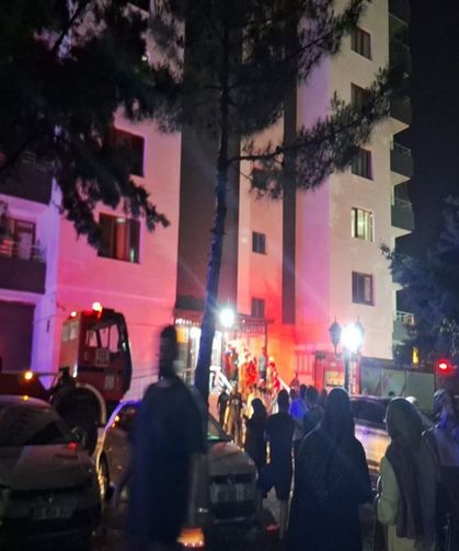 Diyarbakır’da Apartmanda Yangın Paniği