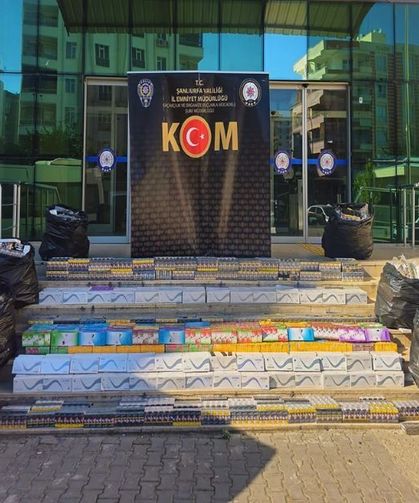 Kamyon Lastiklerine Saklanmış 20 bin Paket Kaçak Sigara Ele Geçirildi