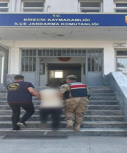 6 Yıl Hapis Cezası Bulunan Firari Hükümlü Yakalandı