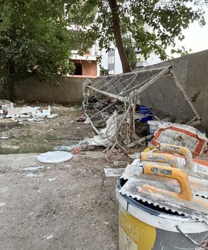 Boya Yaparken Halat Koptu: İnşaat Asansöründen Düşen 2 İşçi Hayatını Kaybetti