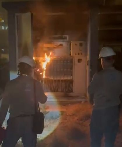 Gece Saatlerinde Çıkan Trafo Yangını İtfaiyeyi Harekete Geçirdi