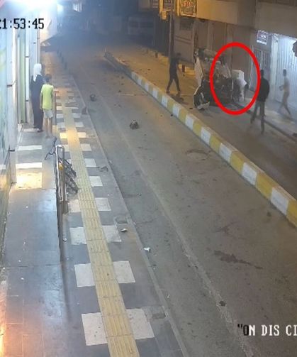 Kontrolden Çıkan Araç Takla Attı: Sürücü Yaralandı