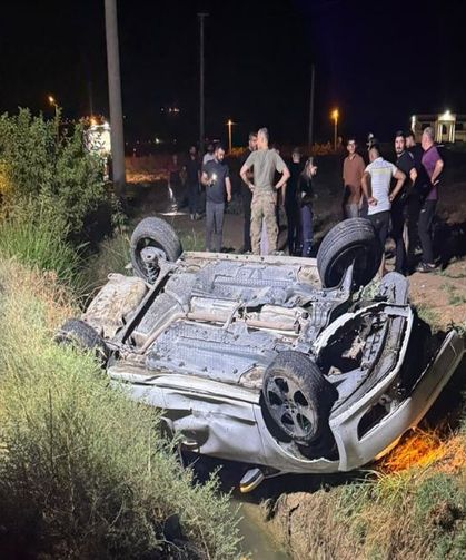 Takla Atan Otomobil Sulama Kanalına Devrildi: 3 Yaralı