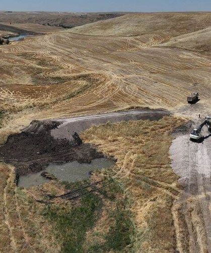 Üreticinin Yüzü Gülüyor: Diyarbakır'da Gölet Bakımları Başladı