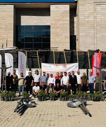 Üreticilere Telli Terbiye Malzemesi ve Asma Fidanı Desteği