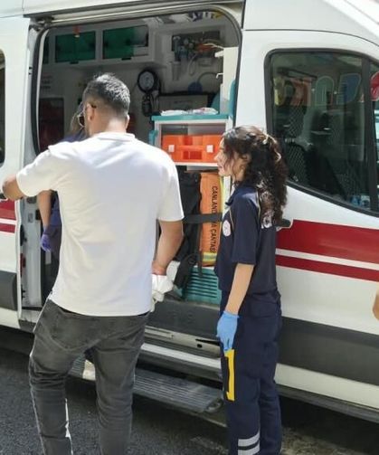 Bıçaklı Saldırıya Uğrayan Şahıs Yaralandı