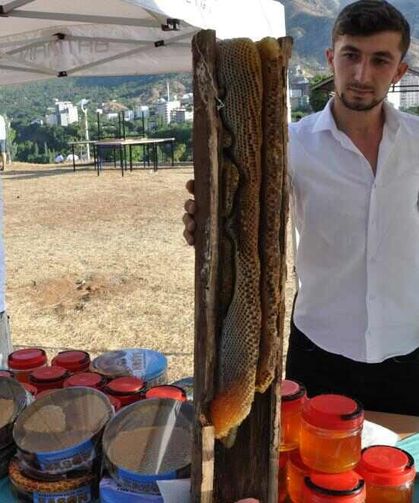 El Değmeden Üretiliyor, Altınla Yarışıyor