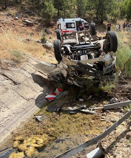 Şehit babası trafik kazasında hayatını kaybetti