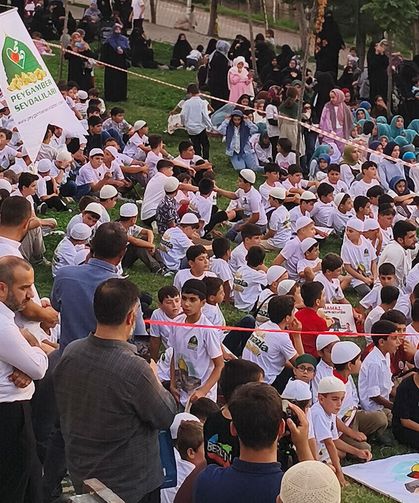 Muş’ta yüzlerce çocuk “Hayat Namazla Güzeldir” etkinliğinde buluştu