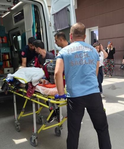 Besni’de İki Katlı Evin Balkonundan Düşen 6 Yaşındaki Kız Ağır Yaralandı