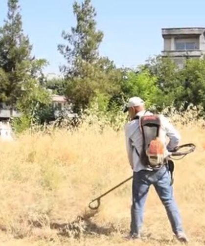 Vatandaşların talebi karşılık buldu: Bismil’de mezarlıklarda temizlik seferberliği