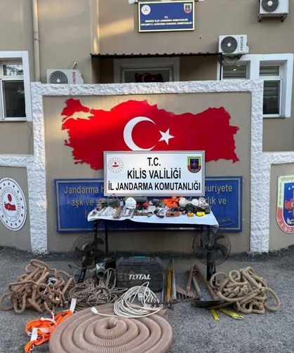 İzinsiz Kazıya Suçüstü: 4 Şüpheli Yakalandı