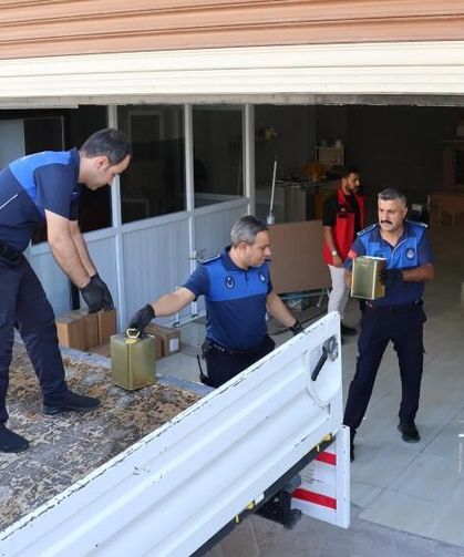 Zabıta Ekipleri Depoda Buldu: 875 Kilo Sade Yağa El Konuldu