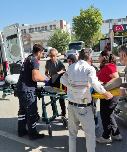 Yaya geçidinde otomobilin çarptığı kadın yaralandı