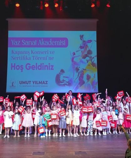 Yaz Boyunca Sanat Eğitimi Alan 2 Bin 500 Kursiyer Mezun Oldu