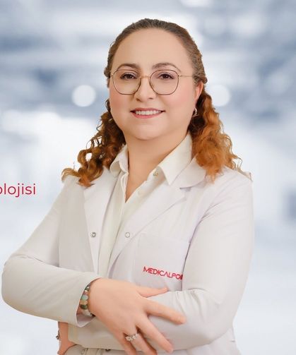 Okulların açılmasıyla çocuklarda karın ağrısına dikkat
