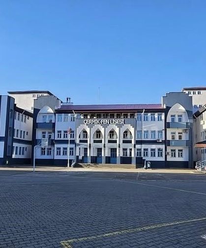 Diyarbakır’da 11 öğrenci hastaneye kaldırıldı