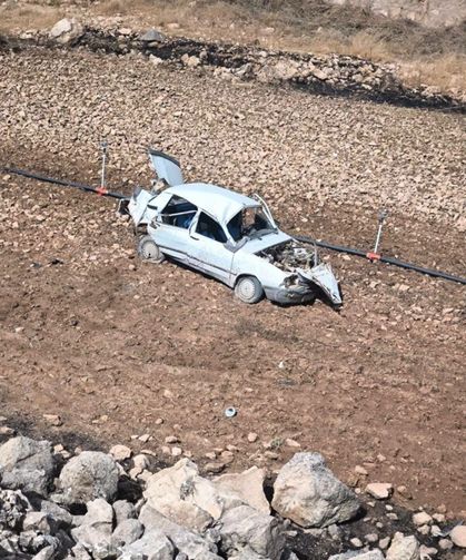 Otomobil şarampole devrildi: 1 yaşındaki Emirhan kurtarılamadı