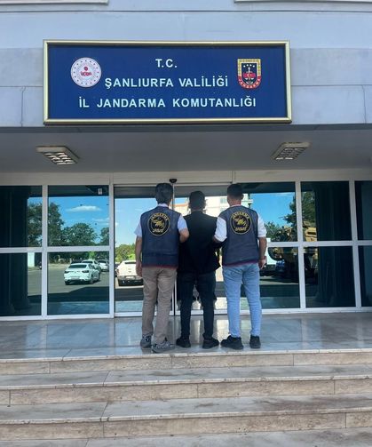 Hırsızlık suçundan aranan şahıs yakalandı
