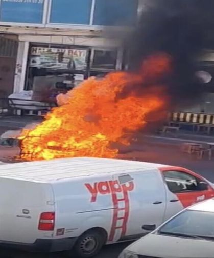 Diyarbakır'da Hareket Halindeki Motosiklet Alev Alev Yandı