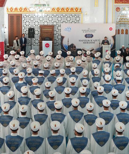 300 öğrenci hafızlık icazeti aldı