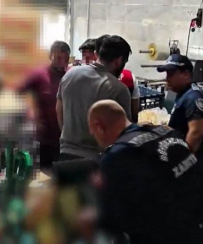 Zabıtadan Gıda İşletmesine Denetim: Son Kullanma Tarihi Geçmiş Ürünler Yakalandı