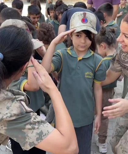 Jandarma Ekiplerinden Miniklere İlköğretim Haftası Sürprizi