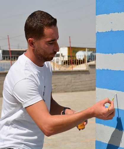 Öğretmenler Yıpranan Okulu Kendi Elleriyle Yeniledi