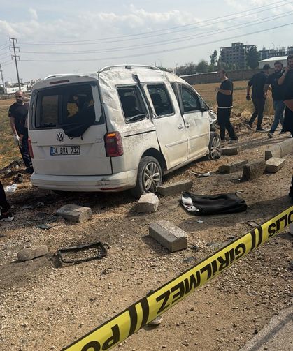 Hafif Ticari Araç ile Kamyonet Çarpıştı: 1 Ölü, 2 Yaralı