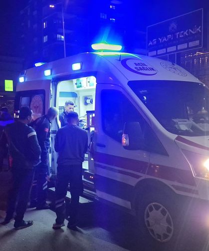 Otomobil ile motosikletin çarpışması sonucu 1 kişi yaralandı