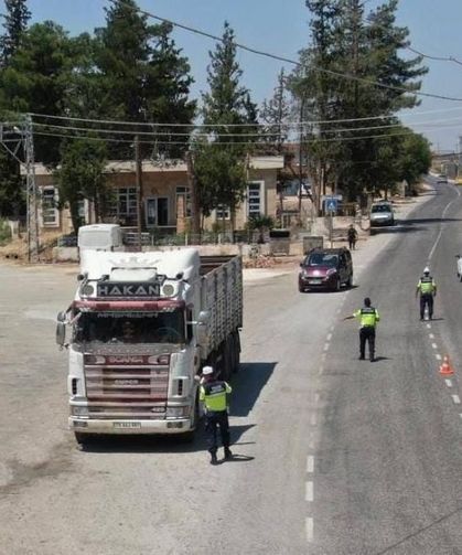 Kilis'te Jandarma Ekiplerinden Dron Destekli Trafik Denetimi
