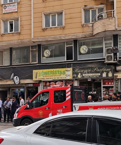 Asansör Bakımı Sırasında Kabin Çöktü, 2 İşçi Yaralandı