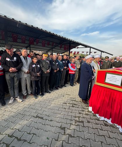 Şehit Mustafa Aslan, Gaziantep’te gözyaşlarıyla toprağa verildi
