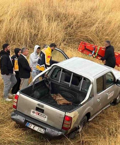 Diyarbakır-Silvan Yolunda Korkutan Kaza: Önce Lastik Patladı Ardından Araç Devrildi