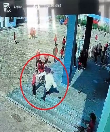 Okulda Facianın Eşiğinden Dönüldü: Müdür Yardımcısı Öğrencinin Hayatını Kurtardı!