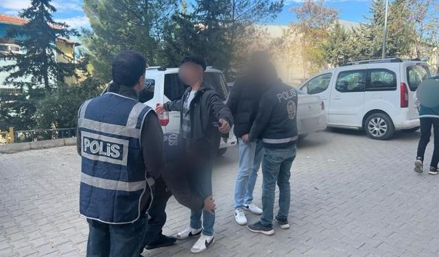 Mardin'de emniyet güçleri tarafından okul ve servis denetimleri yapıldı