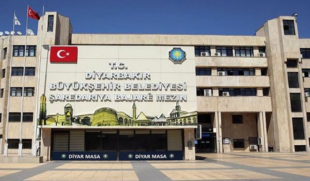 Diyarbakır’da üniversite öğrencilerine burs: İlk taksiti hesaplara yatırıldı