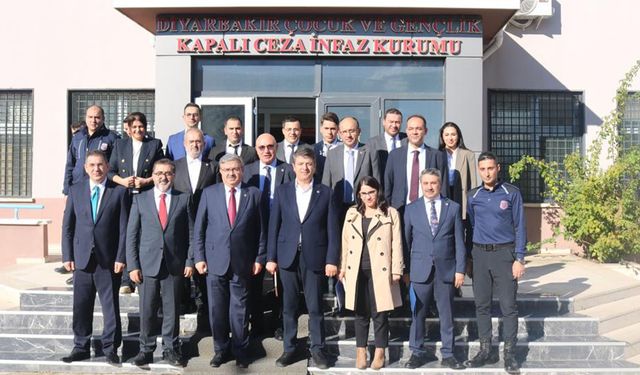 TBMM heyeti Diyarbakır cezaevindeki tutukluları ziyaret etti