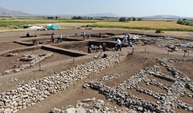 Tarihin sırları Diyarbakır’da çözülüyor; 12 bin yıllık Çayönü'nde kazılar yeniden başlıyor