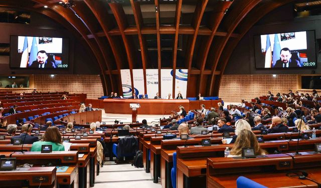 DBB Meclis Üyesi Kader Madenkuyu, AK-YBYK Toplantısına Katılım Gösterdi