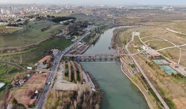 Diyarbakır Surları ve On Gözlü Köprü’nün yapılışı yapay zeka ile canlandırıldı