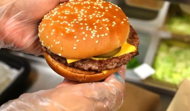 McDonald's'ta hamburger yiyen 49 kişiye ölümcül bakteri bulaştı, satışlar durduruldu