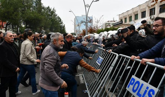 Batman'da Kayyum Protestosuna Katılan Bir Kişi Tutuklandı