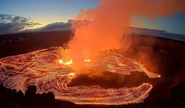 Kilauea Yanardağı'nda patlama!