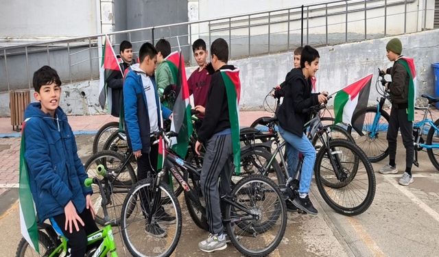 Mardin’de ortaokul öğrencileri Gazze için pedal çevirdi