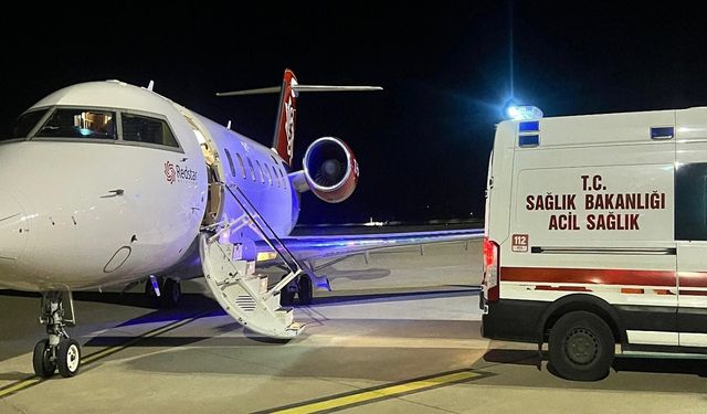 Şırnak'ta 2 Bebek Ambulans Uçakla Sevk Edildi