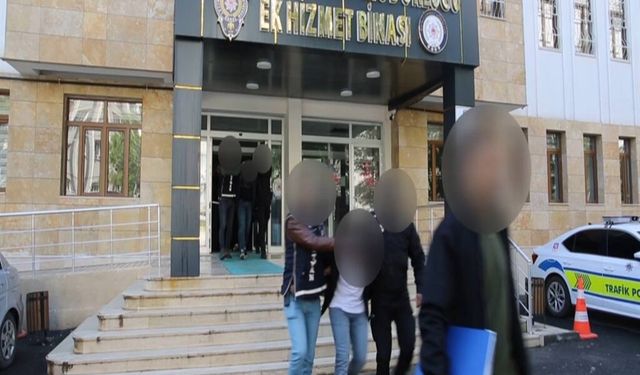 1 Kişinin Yaralandığı Silahlı Kavgada Gözaltına Alınan 5 Kişiden 4'ü Tutuklandı