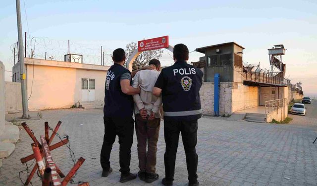 36 Yıl Hapis Cezasıyla Aranan Cezaevi Firarisi Yakalandı